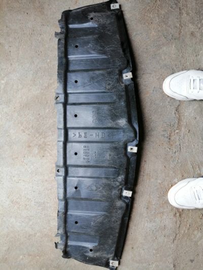 Лот: 19297227. Фото: 1. Toyota 51447-47010 защита двигателя... Кузов