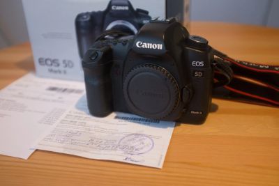 Лот: 12774593. Фото: 1. Canon EOS 5D Mark II. Цифровые зеркальные