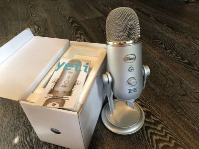 Лот: 11825923. Фото: 1. Микрофон Blue Yeti для компьютера... Акустические системы