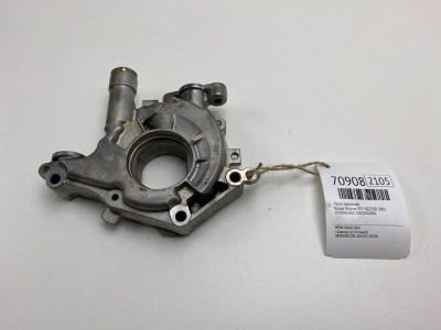 Лот: 20721817. Фото: 1. Насос масляный Nissan Skyline... Двигатель и элементы двигателя