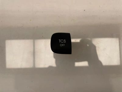 Лот: 21701879. Фото: 1. кнопка TCS Kia Sportage KM. Другое (автозапчасти)