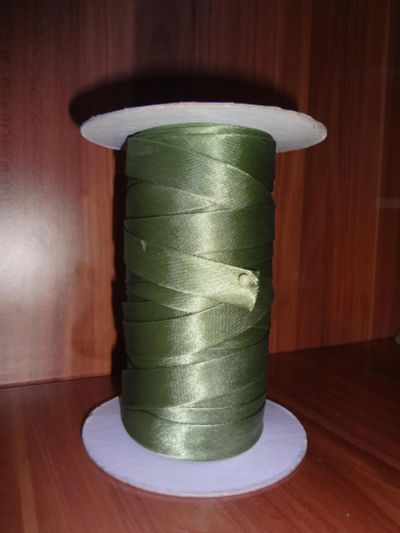 Лот: 8890125. Фото: 1. Косая бейка темно-зеленая. Ткани, нитки, пряжа