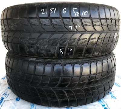 Лот: 14502860. Фото: 1. Шины 215/65 R16 215/65/16 Bridgestone... Шины