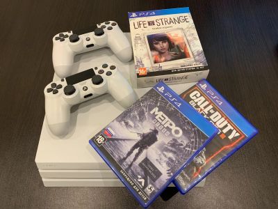 Лот: 16756013. Фото: 1. Sony PlayStation 4 Pro White 1TB... Игровые приставки, консоли
