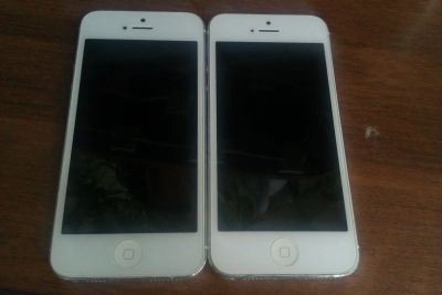 Лот: 9648344. Фото: 1. 2 iPhone 5 16gb Silver. Смартфоны