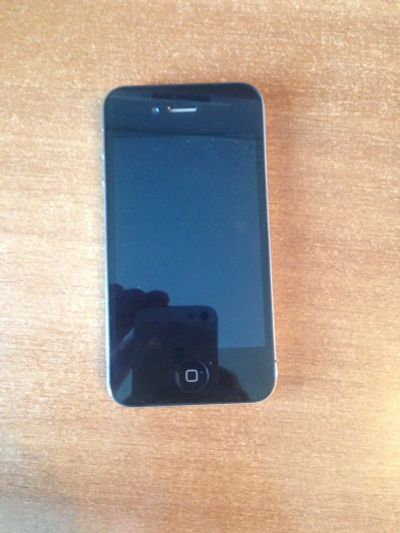 Лот: 4196970. Фото: 1. iphone 4 8gb рст. Смартфоны