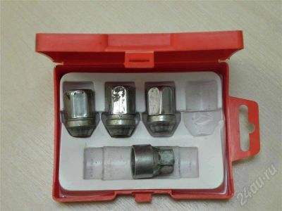 Лот: 647042. Фото: 1. Секретки на колеса 3шт. Другое (шины, диски)