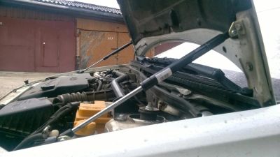 Лот: 9790493. Фото: 1. газовые упоры капота на лада калина... Другое (автозапчасти)