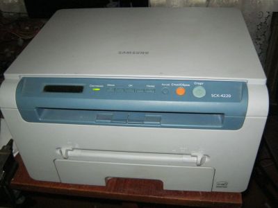 Лот: 14915247. Фото: 1. МФУ Samsung SCX-4220. МФУ и копировальные аппараты