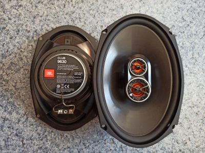 Лот: 15837156. Фото: 1. Колонки JBL. Акустика автомобильная