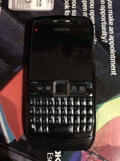 Лот: 12236176. Фото: 1. Nokia e71. Кнопочные мобильные телефоны