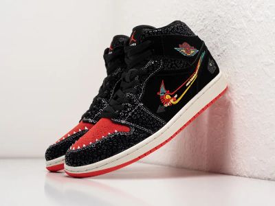 Лот: 24979226. Фото: 1. Кроссовки Nike Air Jordan 1 Mid. Кеды, кроссовки, слипоны