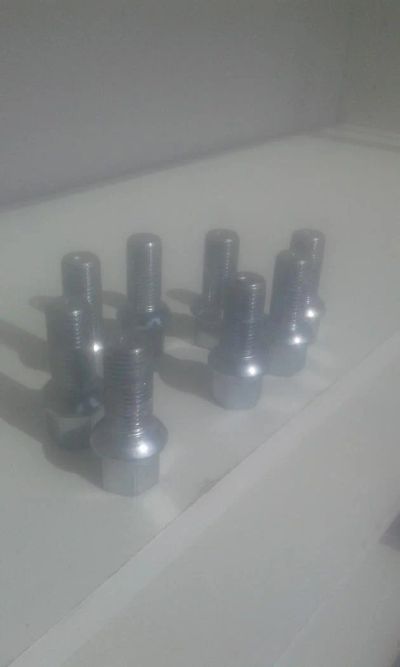 Лот: 7249930. Фото: 1. Болт колесный VW M14X1,5X27 Оригинал... Ходовая, подвеска, рулевое управление