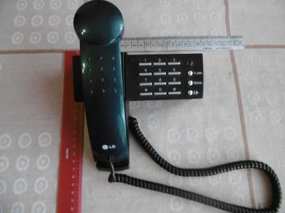 Лот: 25008952. Фото: 1. Телефон стационарный LG - 635... Проводные телефоны