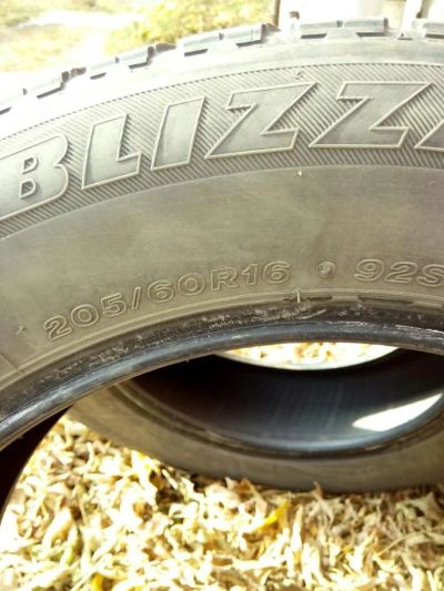 Лот: 6287656. Фото: 1. Bridgestone blizzak 205/60/R16... Шины