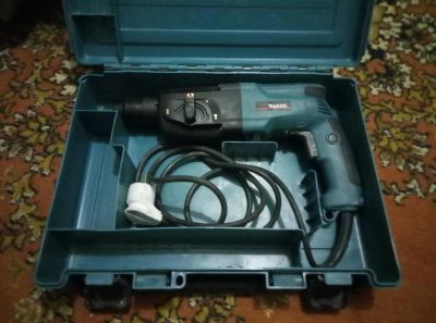 Лот: 8414588. Фото: 1. Makita HR2450 (Японский) перфаратор. Электроинструмент