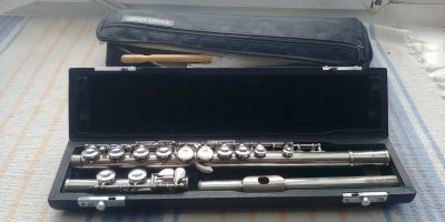 Лот: 17235705. Фото: 1. Флейта Pearl PF 501. Духовые