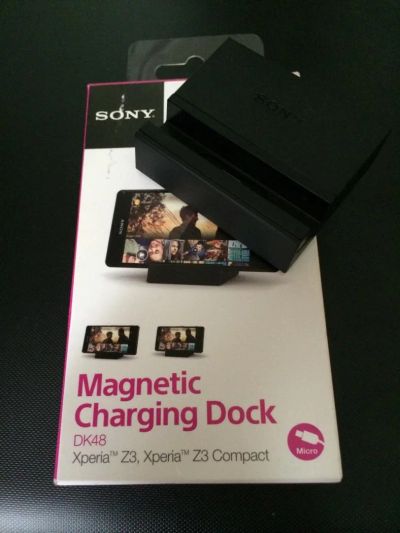 Лот: 7489918. Фото: 1. Sony Xperia Док-станция Magnetic... Зарядные устройства, блоки питания, адаптеры сетевые для смартфонов