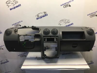 Лот: 21716846. Фото: 1. торпедо Renault Logan LS12. Двигатель и элементы двигателя