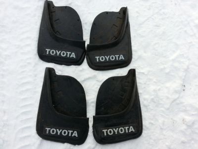 Лот: 6977679. Фото: 1. брызговики toyota. Другое (автозапчасти)