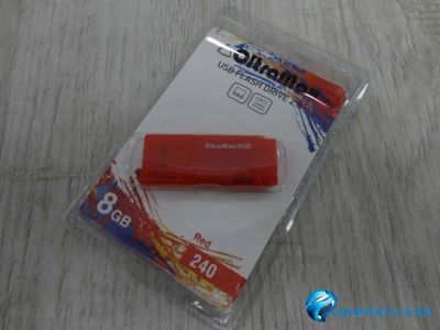Лот: 13840264. Фото: 1. 8GB накопитель Oltramax 240 красный. USB-флеш карты