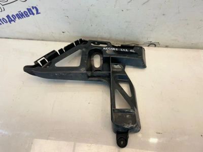 Лот: 22835839. Фото: 1. крепление бампера Renault Megane... Двигатель и элементы двигателя