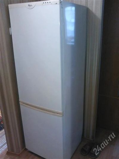 Лот: 2798341. Фото: 1. Холодильник whirlpool. Холодильники, морозильные камеры