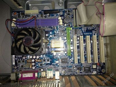 Лот: 2375177. Фото: 1. материнская плата Gigabyte GA-K8VT800. Материнские платы