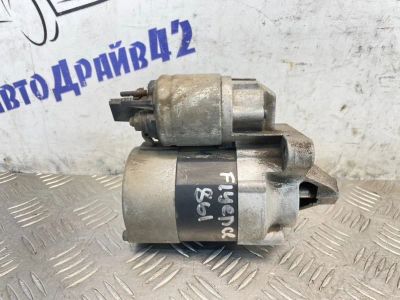 Лот: 25198112. Фото: 1. стартер Renault Fluence L30R. Двигатель и элементы двигателя