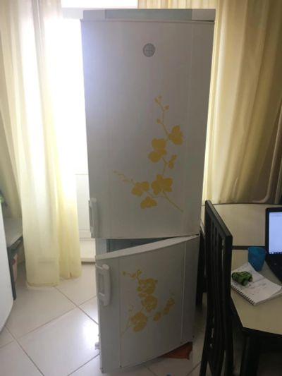 Лот: 11286766. Фото: 1. Холодильник Electrolux, б/у. Холодильники, морозильные камеры