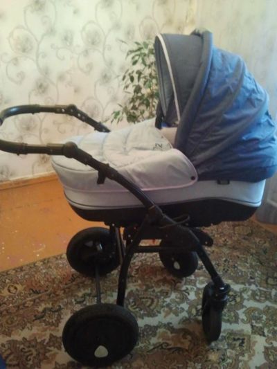 Лот: 7926535. Фото: 1. Коляска Zippi 3в1. Коляски