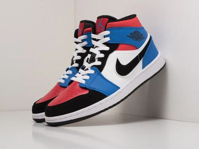 Лот: 18712664. Фото: 1. Кроссовки Nike Air Jordan 1 Mid. Кеды, кроссовки, слипоны