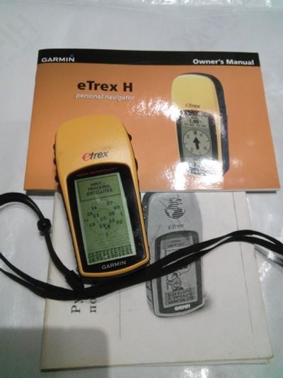 Лот: 24425641. Фото: 1. Туристический навигатор GPS Garmin. Инструмент и аксессуары для туризма