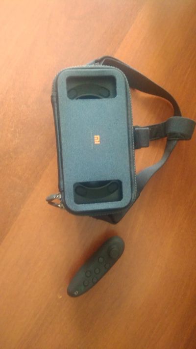 Лот: 11927136. Фото: 1. VR очки Xiaomi + Bluetooth контроллер. Очки, шлемы виртуальной реальности