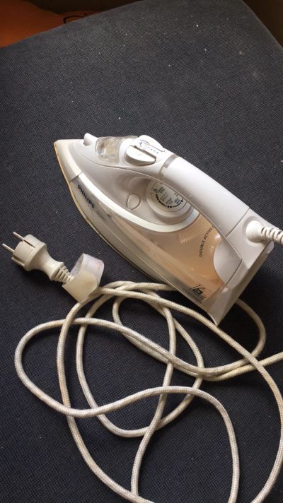 Лот: 12189870. Фото: 1. Утюг philips gc4411. Утюги, парогенераторы, отпариватели