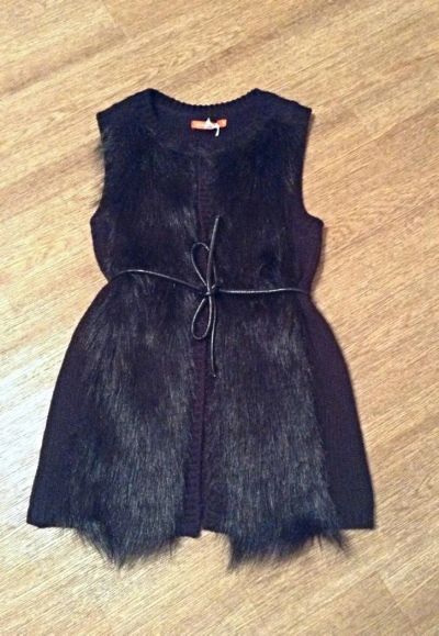 Лот: 5145373. Фото: 1. Отличная меховая жилетка Ostin... Верхняя одежда