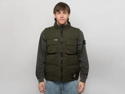 Лот: 24973741. Фото: 1. Жилет Stone Island. Верхняя одежда