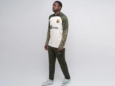 Лот: 21172768. Фото: 1. Футбольная форма Nike FC Barcelona. Форма