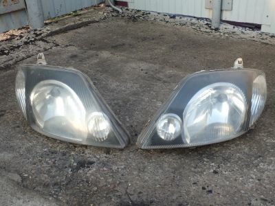 Лот: 4514918. Фото: 1. Фары Toyota Corolla nze-121_2001г... Оптика и освещение