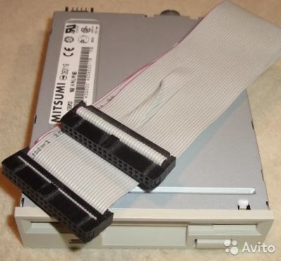 Лот: 11268283. Фото: 1. Флоппи-дисковод Mitsumi D359M3D... Приводы CD, DVD, BR, FDD
