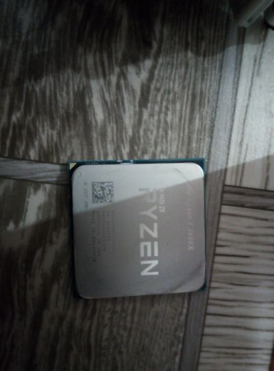 Лот: 18165439. Фото: 1. Процессор AMD ryzen 5 2600x boz. Процессоры