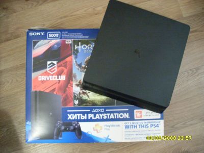 Лот: 12643421. Фото: 1. Playstation 4 Slim 500 GB CUH-2008A... Игровые приставки, консоли