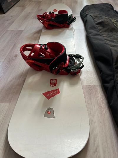 Лот: 20617071. Фото: 1. Сноуборд (дека) Santa Cruz 156... Сноуборды