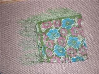 Лот: 194204. Фото: 1. платочек зеленый с голубым и розовым. Шарфы, платки