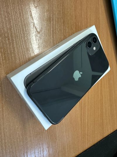 Лот: 25049571. Фото: 1. iPhone 128gb black. Смартфоны