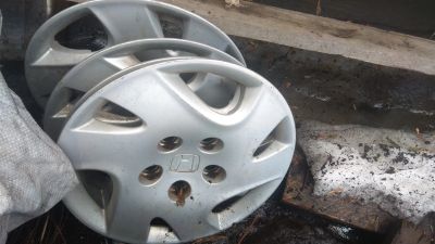 Лот: 17500956. Фото: 1. Колпаки Honda 4 штуки" 14". Колпаки