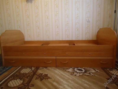 Лот: 1901604. Фото: 1. Кровать с рубля. Кровати