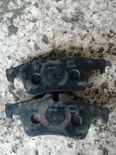 Лот: 13957932. Фото: 1. Задние колодки Ford Focus 2, Mazda... Тормозная система