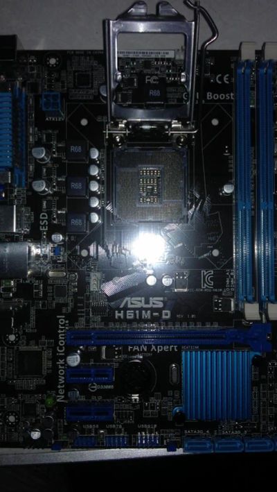 Лот: 6009989. Фото: 1. Asus H61M-D. Материнские платы