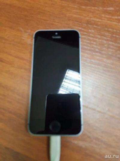 Лот: 13658413. Фото: 1. iphone se 64гг. Смартфоны